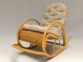 Крісло-гойдалка Принцеса Cruzo, натуральний ротанг медового кольору