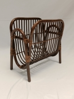 Газетниця Fulosh Cruzo